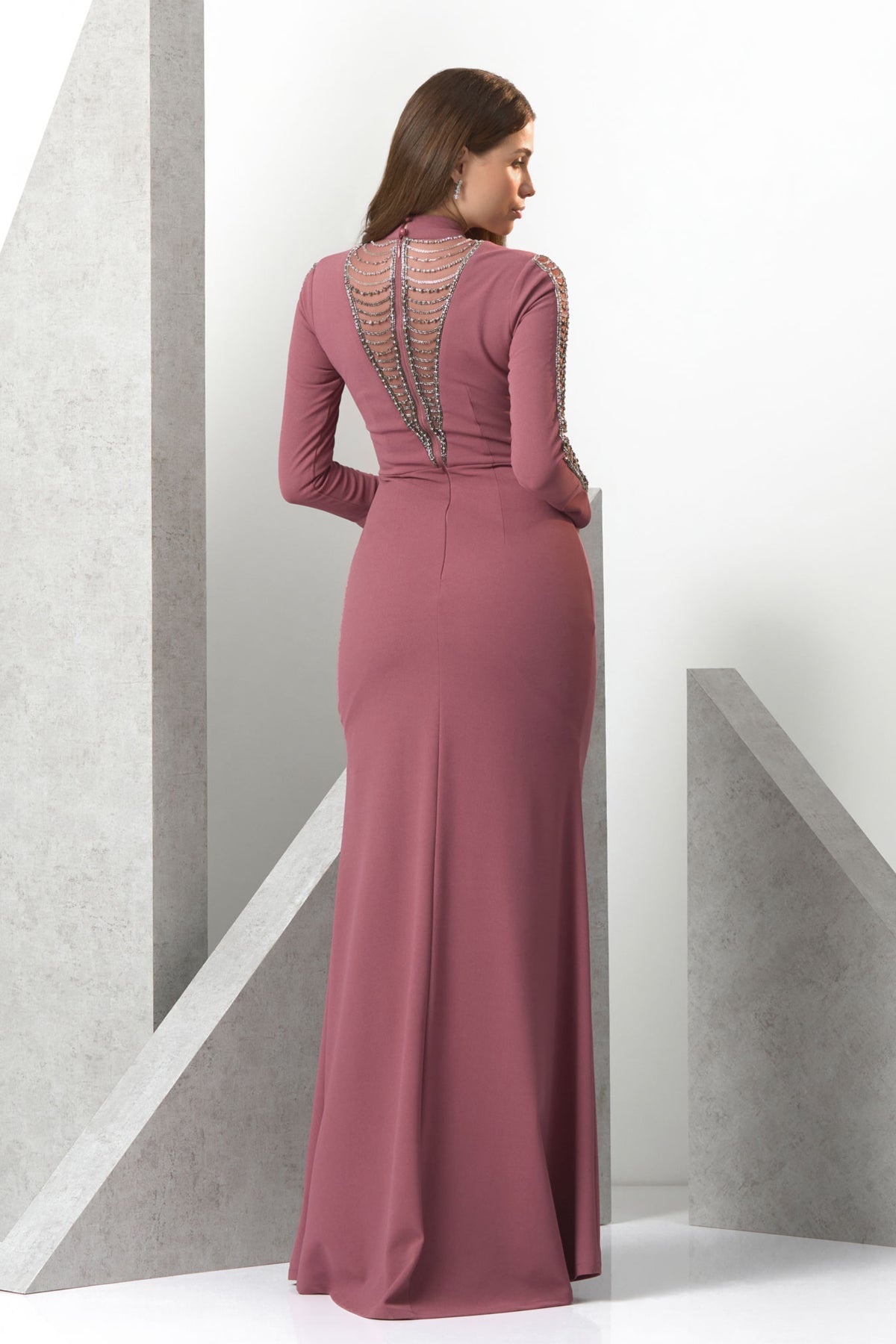 Traingle High Neck Smoked Pink Gown