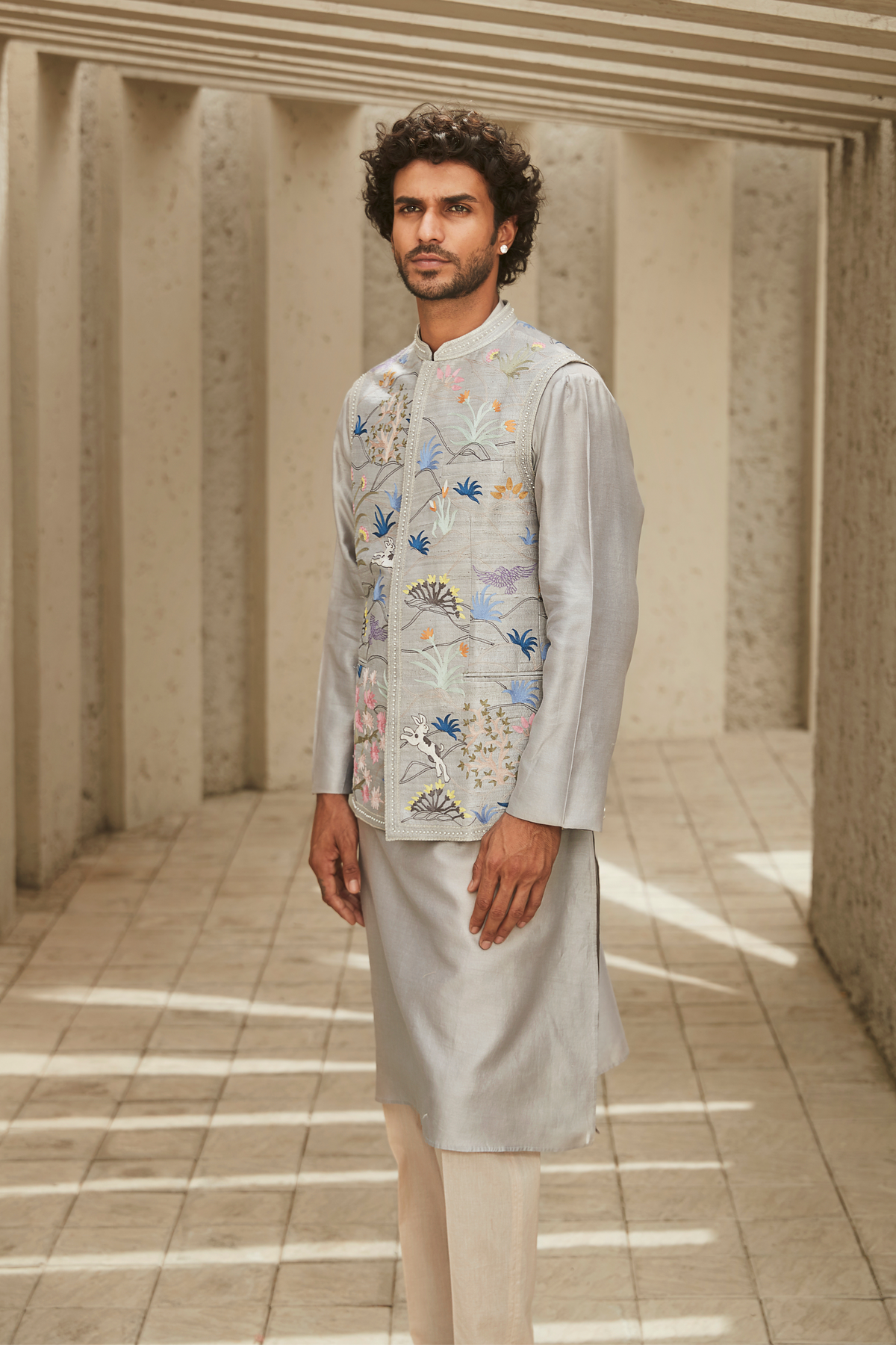 The Ivory-Hued Aari Jodhpuri Jacket