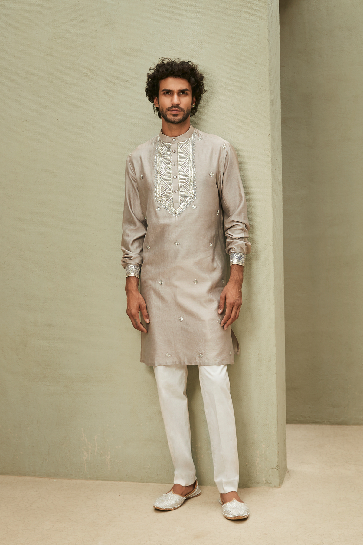 The Contemporary Classic Kurta Set