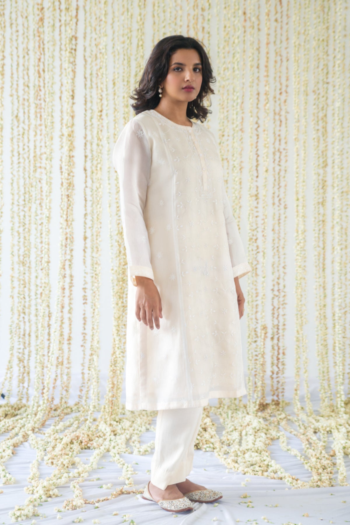 Classc Ivory Chikanakri Kurta Set