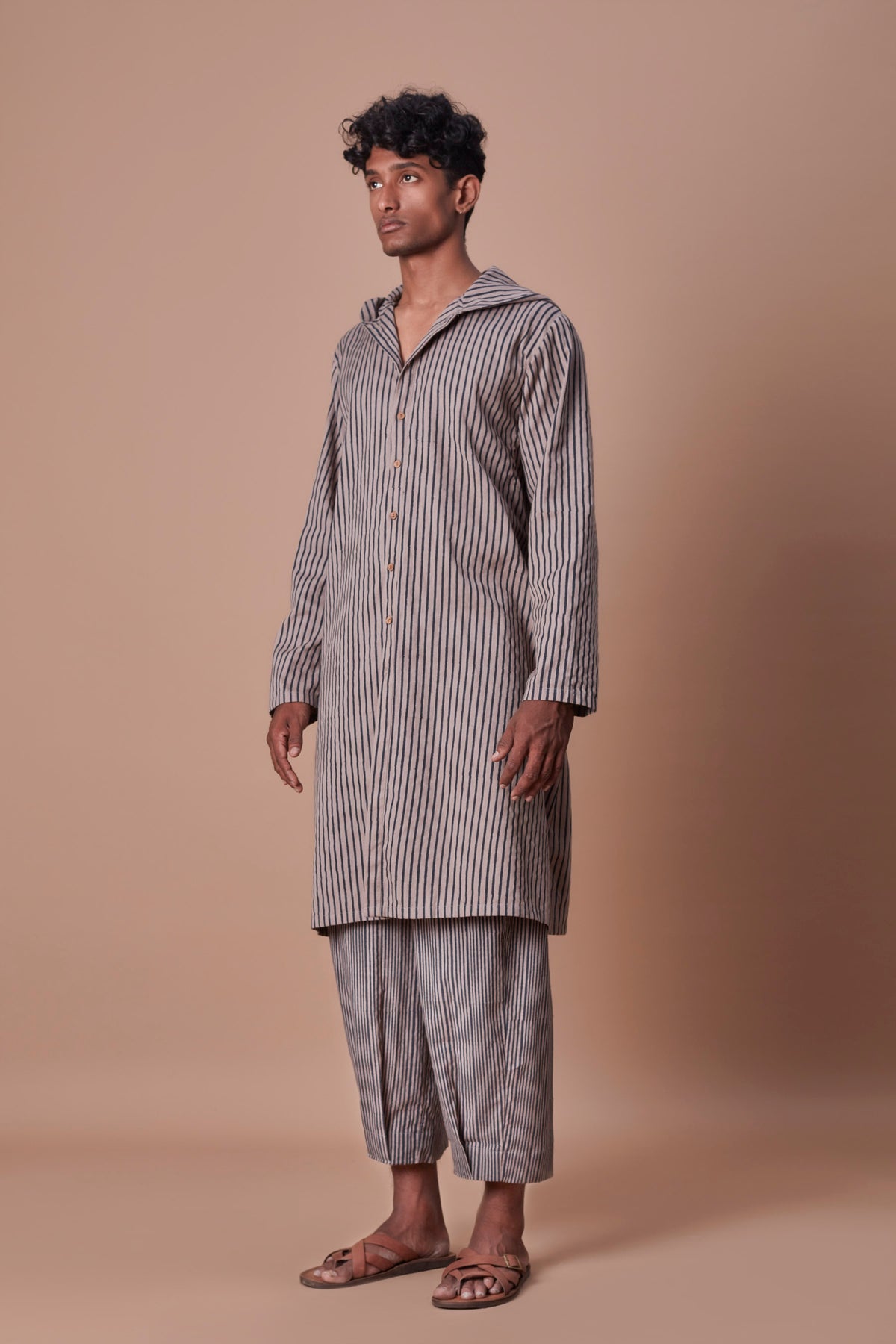 Hooded grey striped set