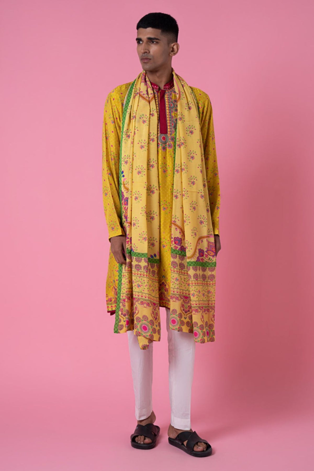 yellow ochere  signature paisely printed stole