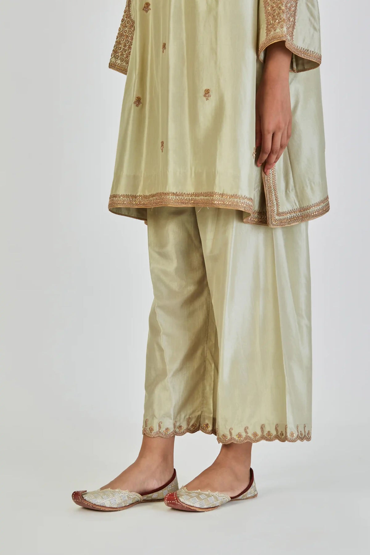 Indrani Kurta And Pant