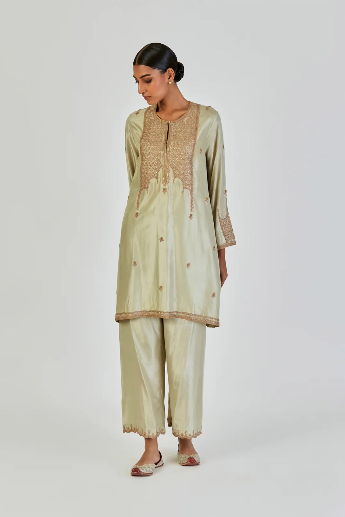 Indrani Kurta And Pant