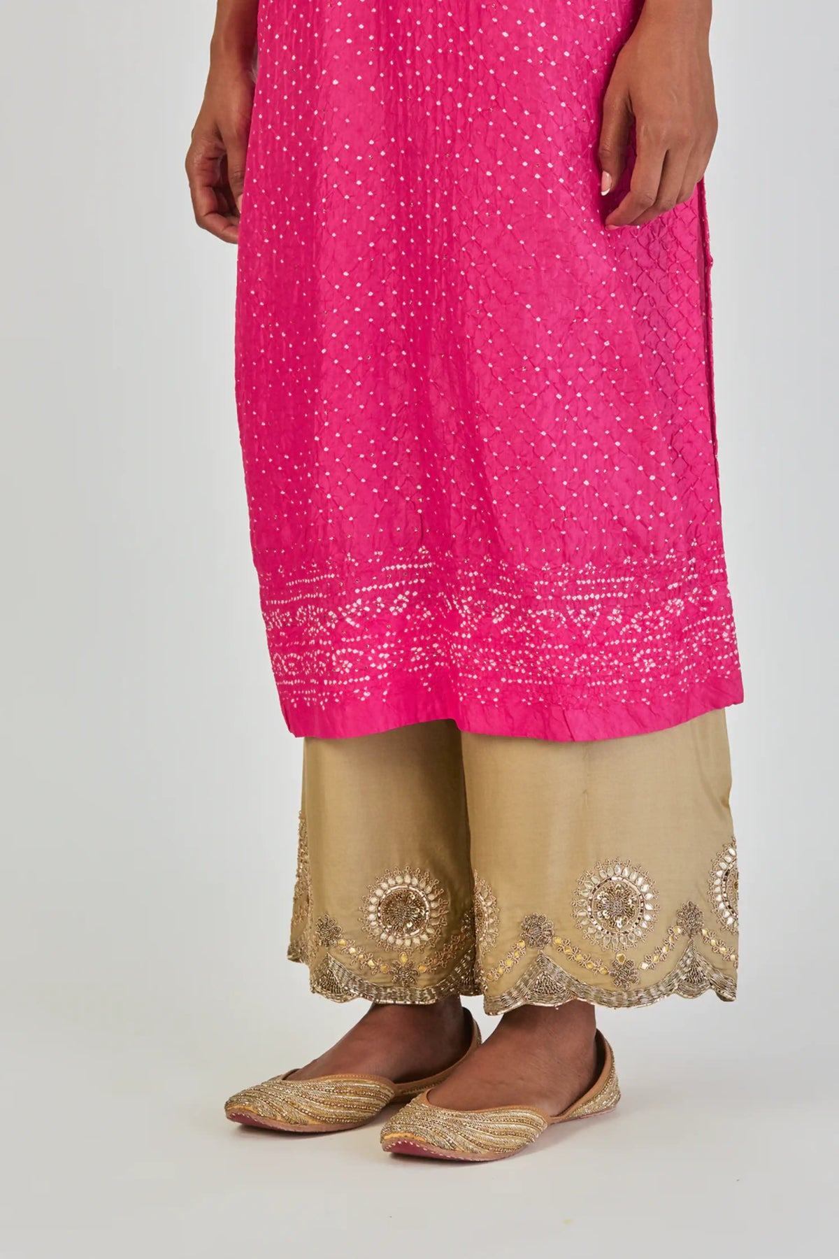 Mihika Kurta And Pant