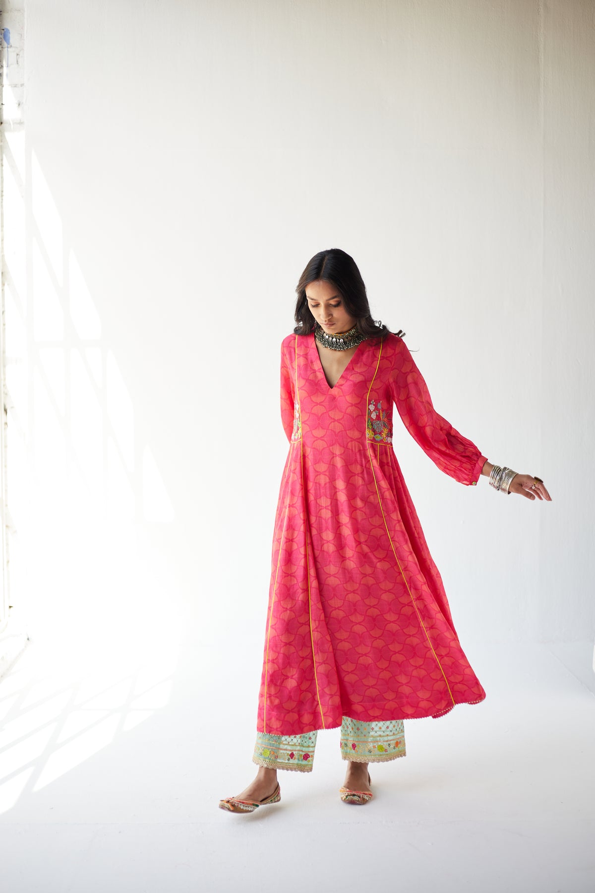 Side Kali Kurta Set