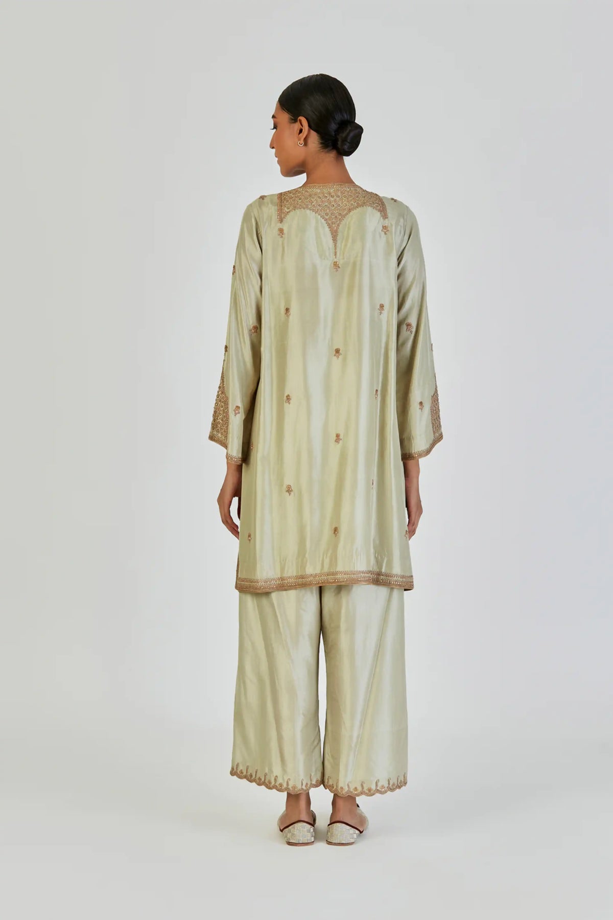 Indrani Kurta And Pant