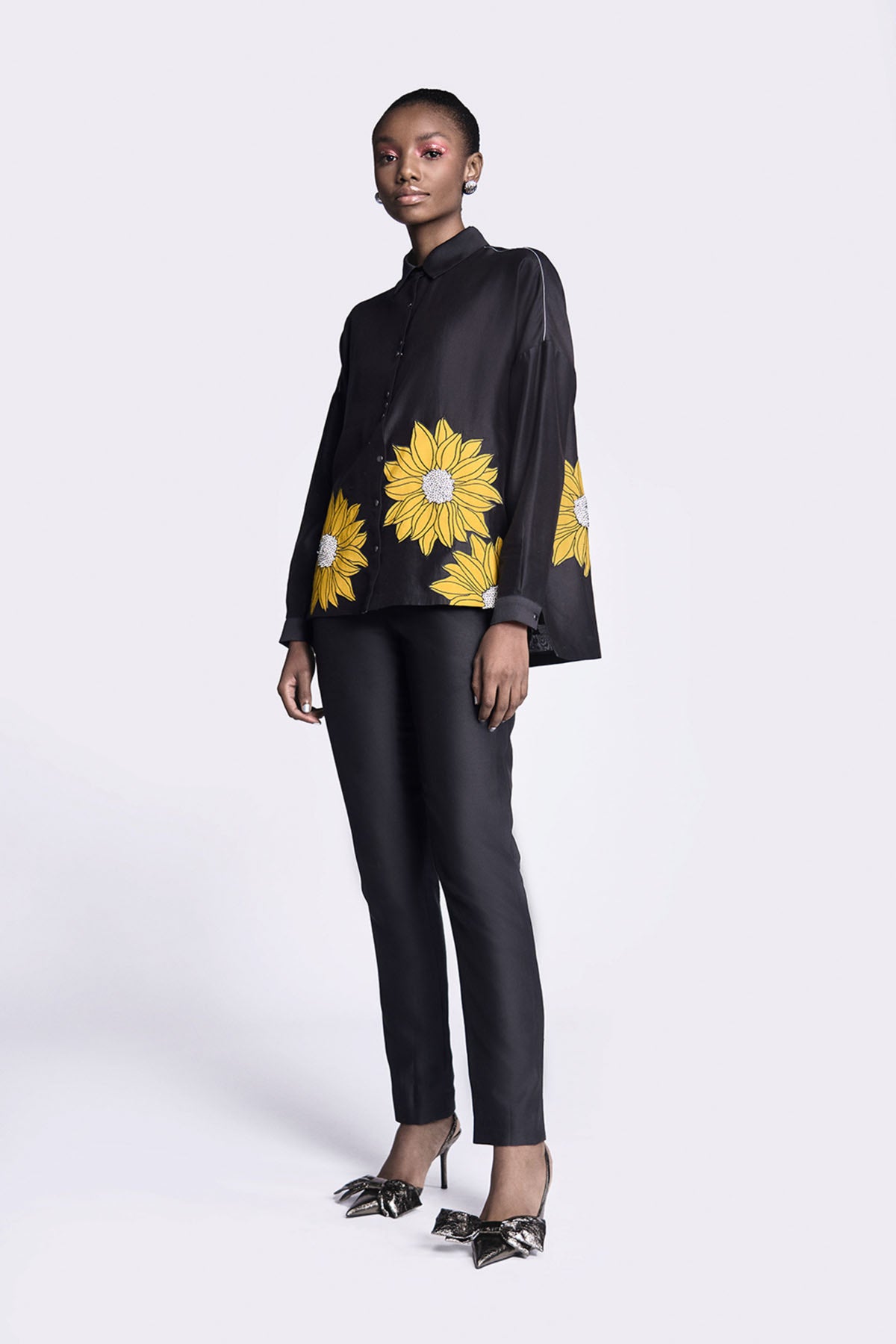 Sunflower Applique Boxy Shirt With Narrow  Pants