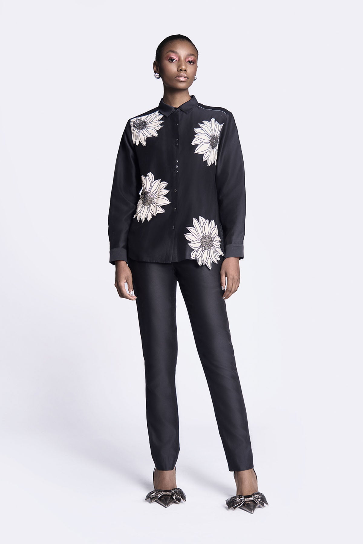 Sunflower Applique High Low Shirt With Narrow Pants