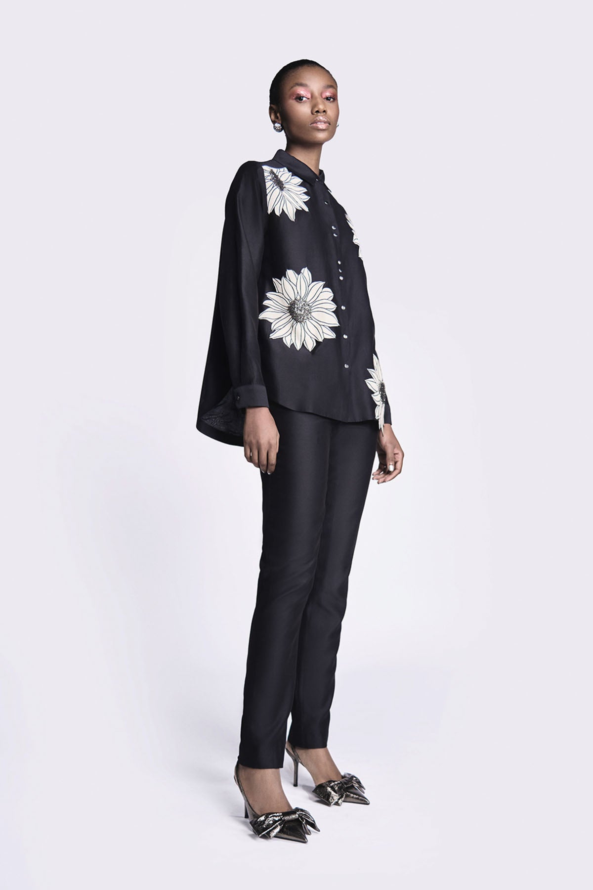 Sunflower Applique High Low Shirt With Narrow Pants