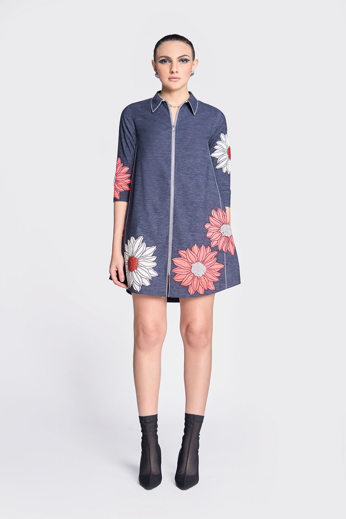 Flower Applique Side Triangle Shirt Dress