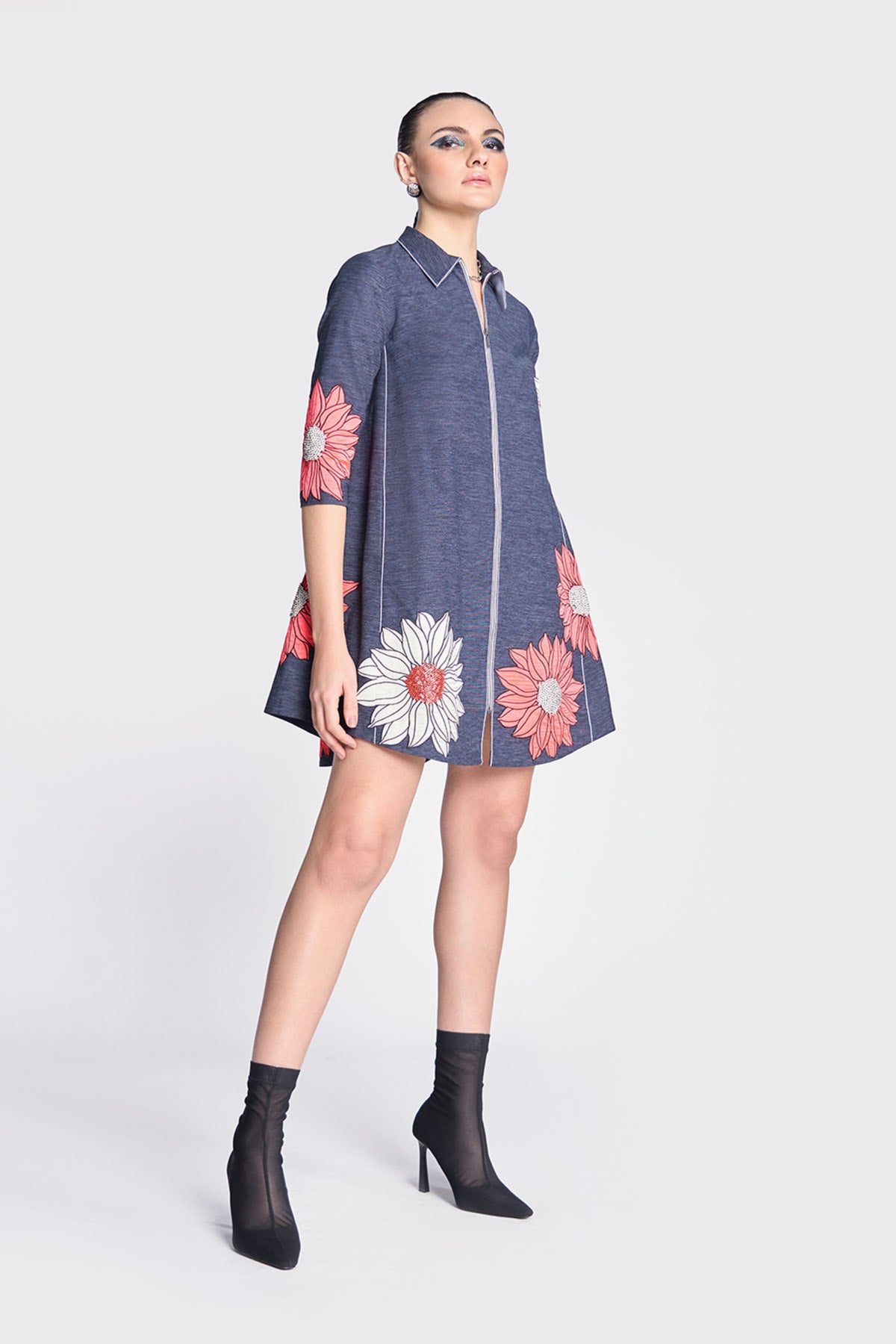 Flower Applique Side Triangle Shirt Dress