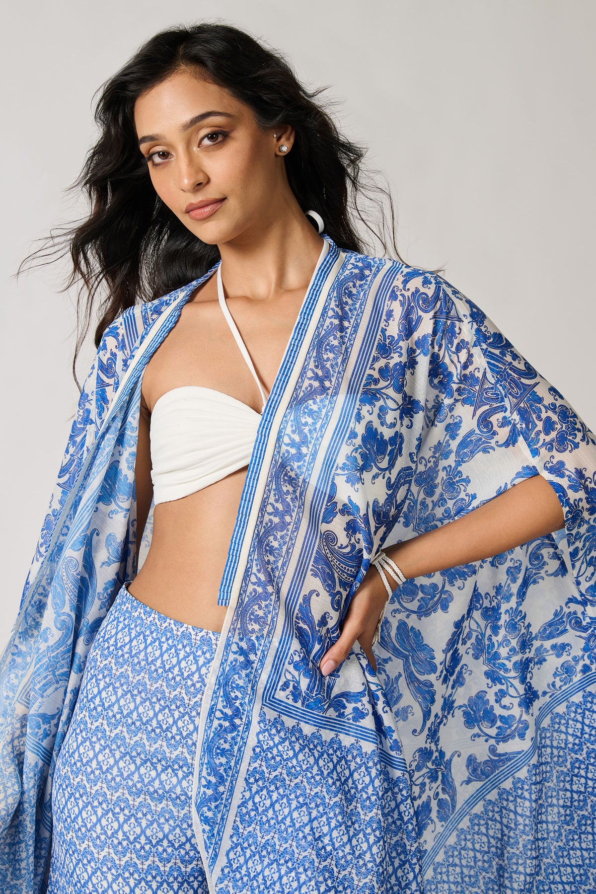 Azulejo Printed Cape