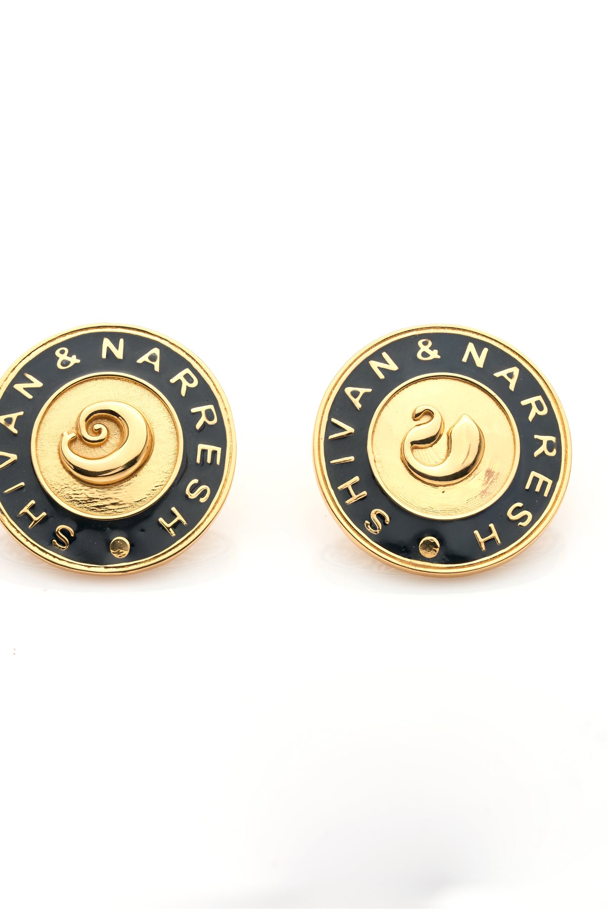 Numisma Pendant Set