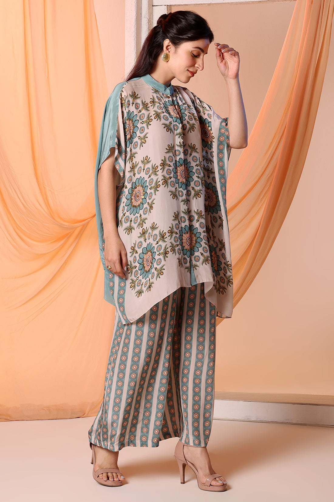 Eraya Embellished Kaftan Set