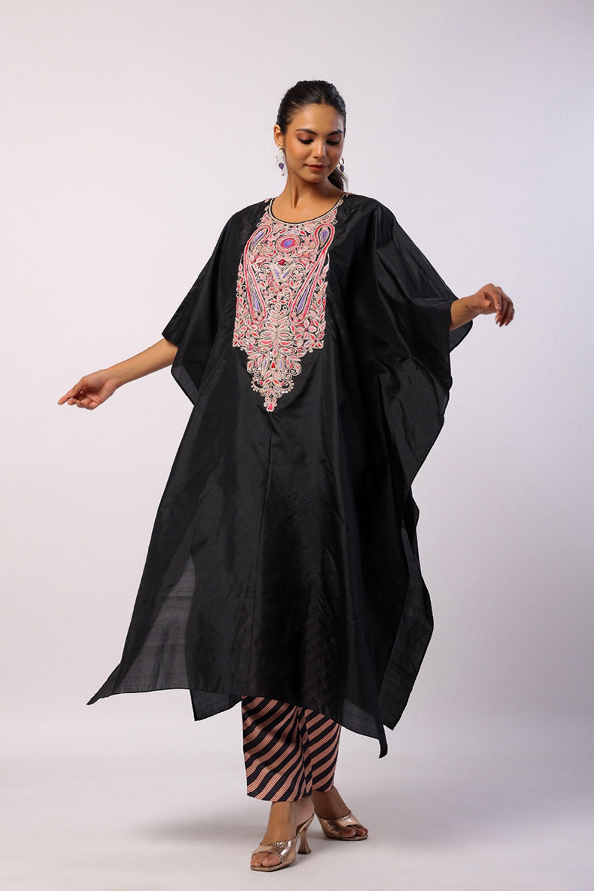 Resham Black Kaftan Set