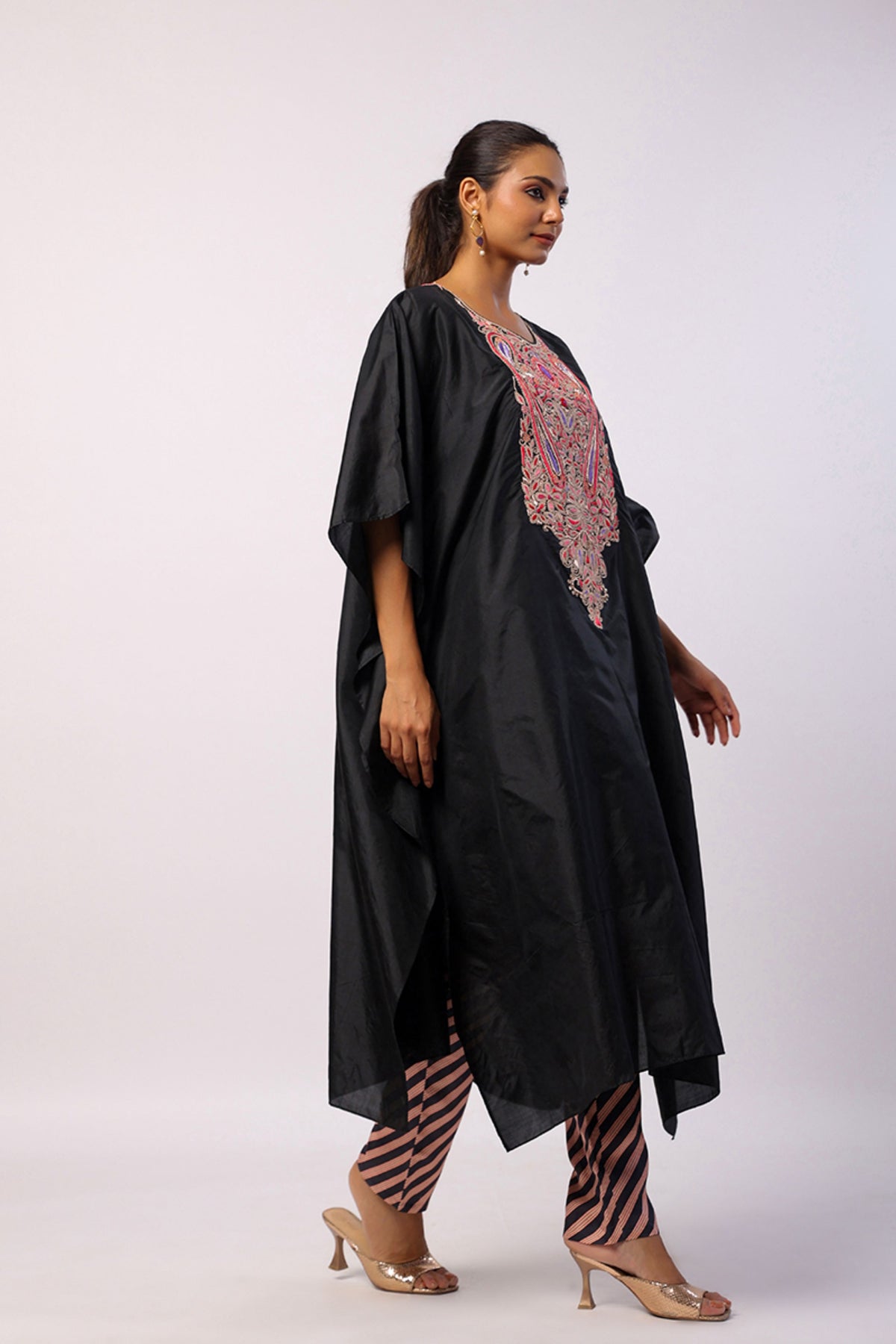 Resham Black Kaftan Set