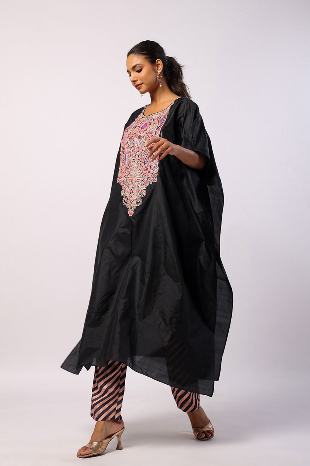 Resham Black Kaftan Set