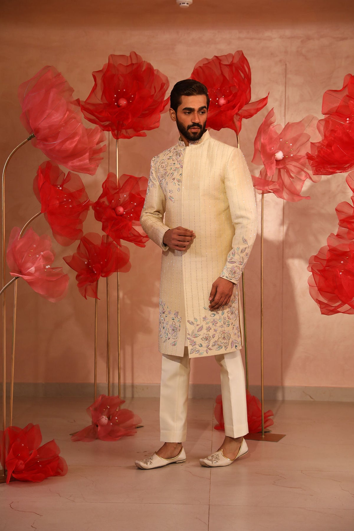 Calming ivory embroided sherwani