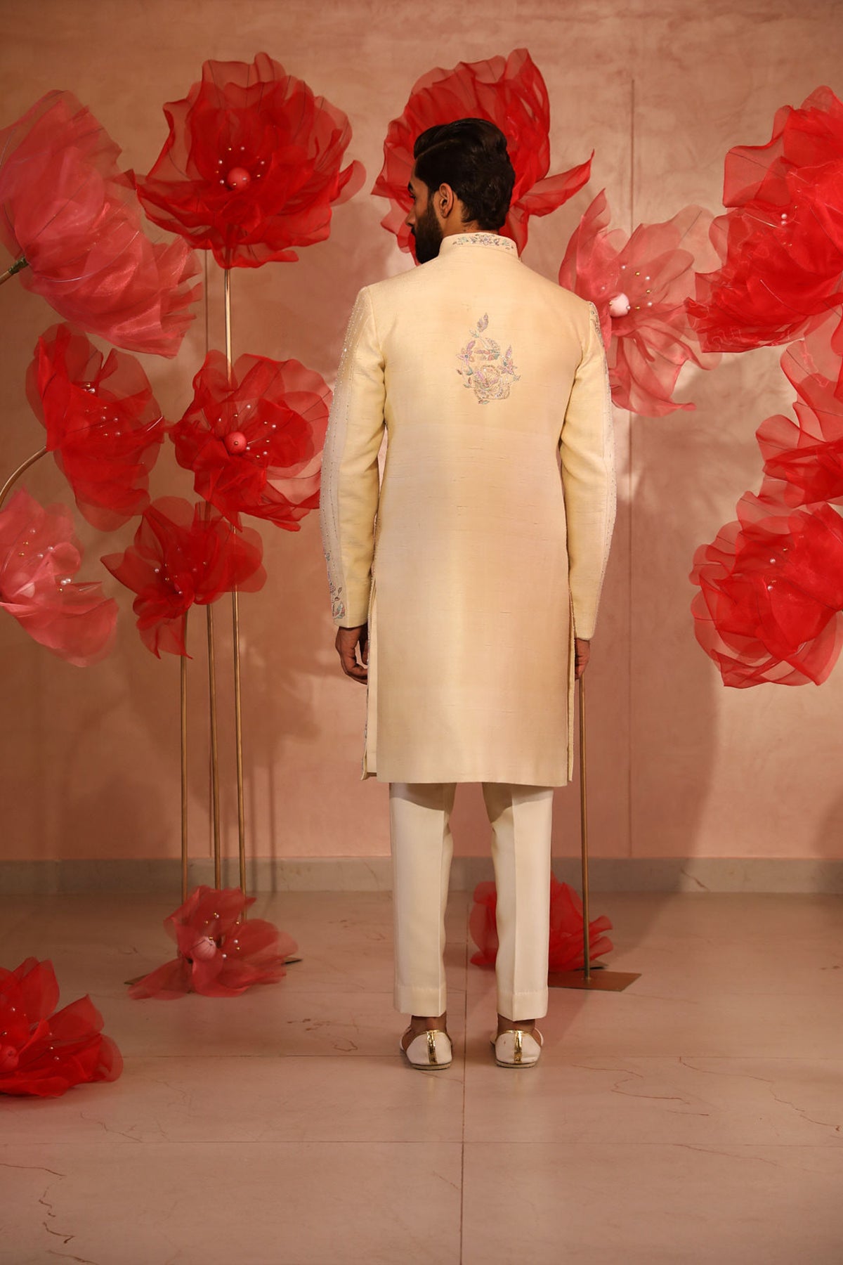 Calming ivory embroided sherwani