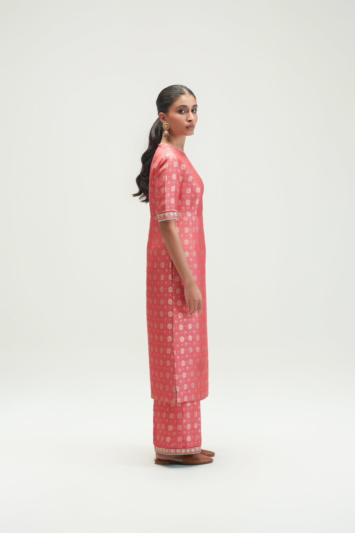 Amaltas Rouge Kurta Set