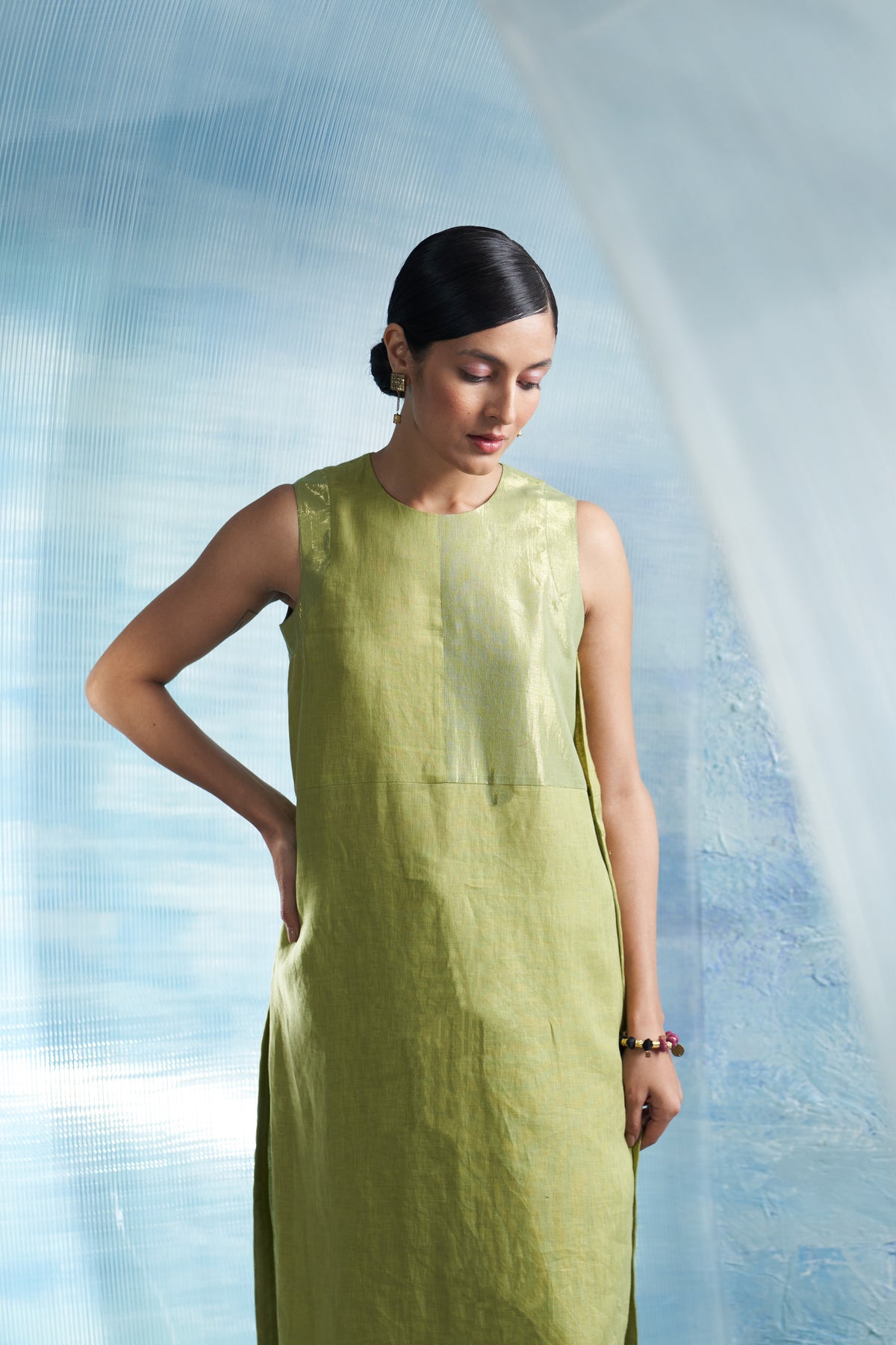 Aura Sleeveless Kurta Set