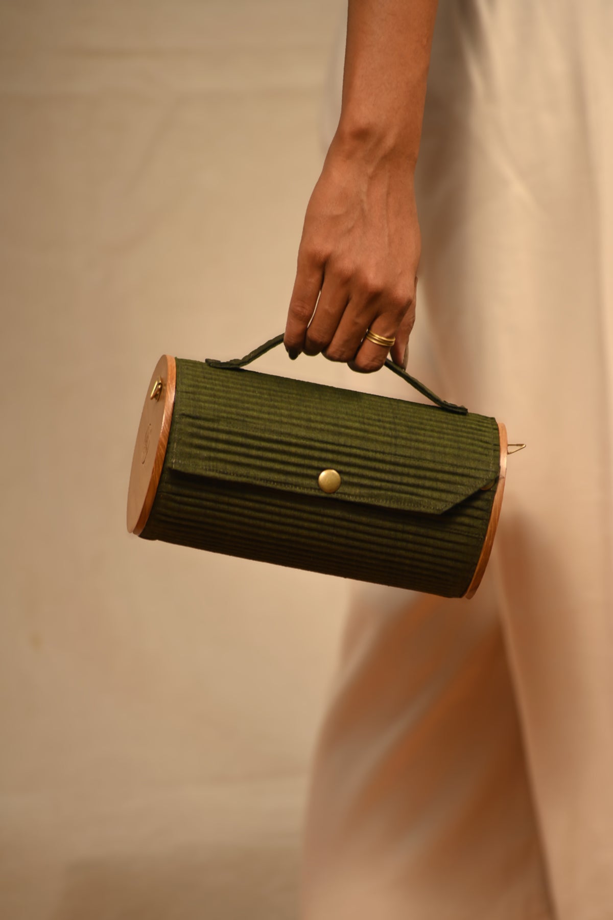 Nova &amp; Solid Olive Green Round Clutch - Changeable Sleeve