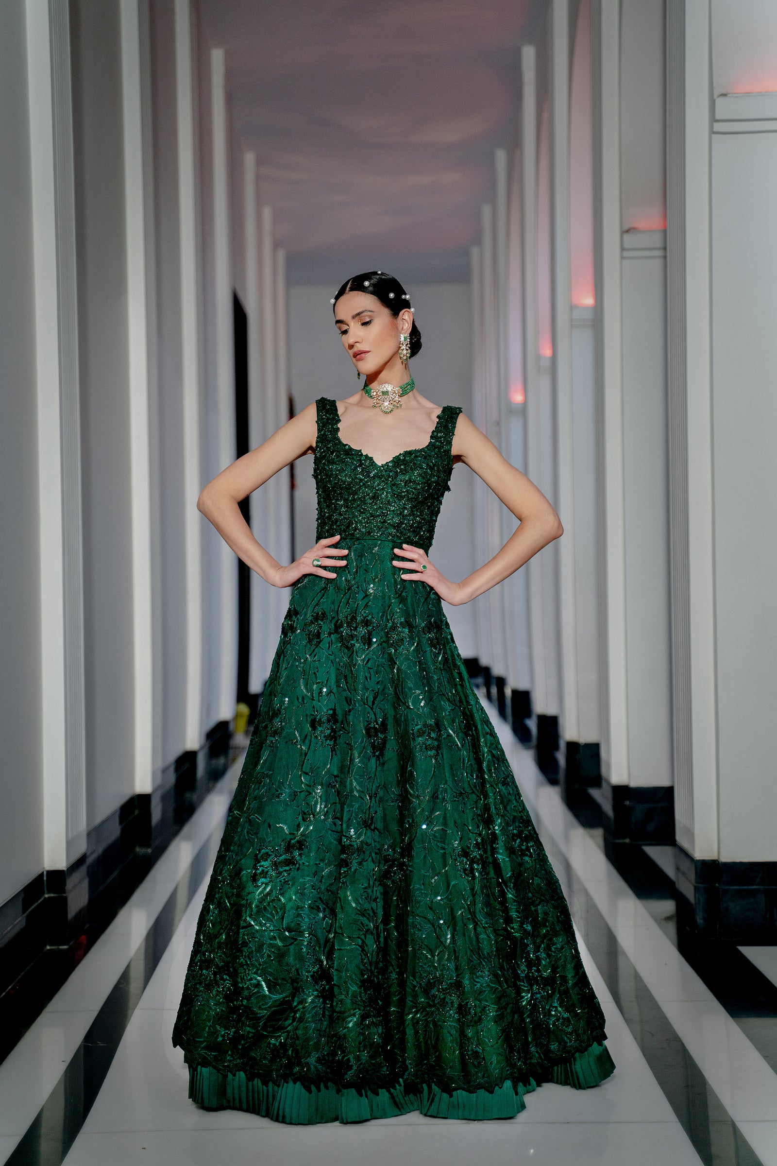 Emerald green gowns for sale hotsell