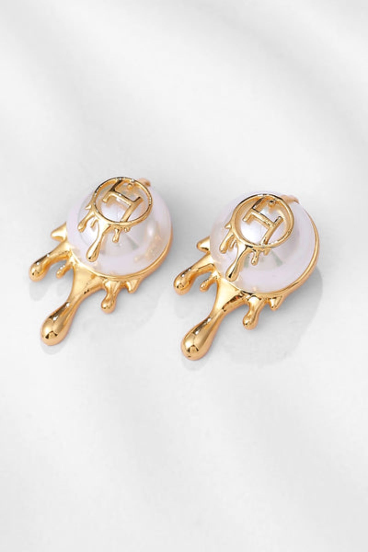 Palescent Pearl Studs