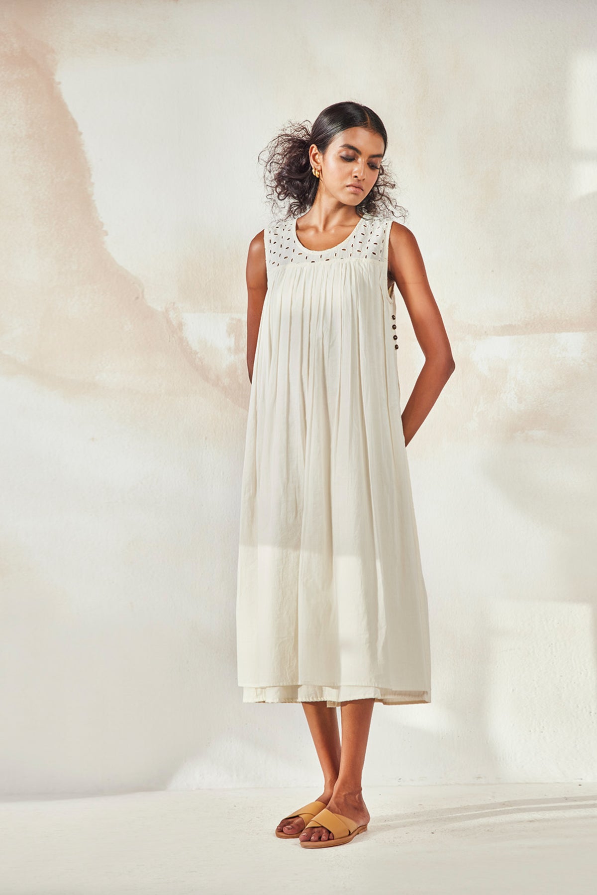 Egg shell maxi