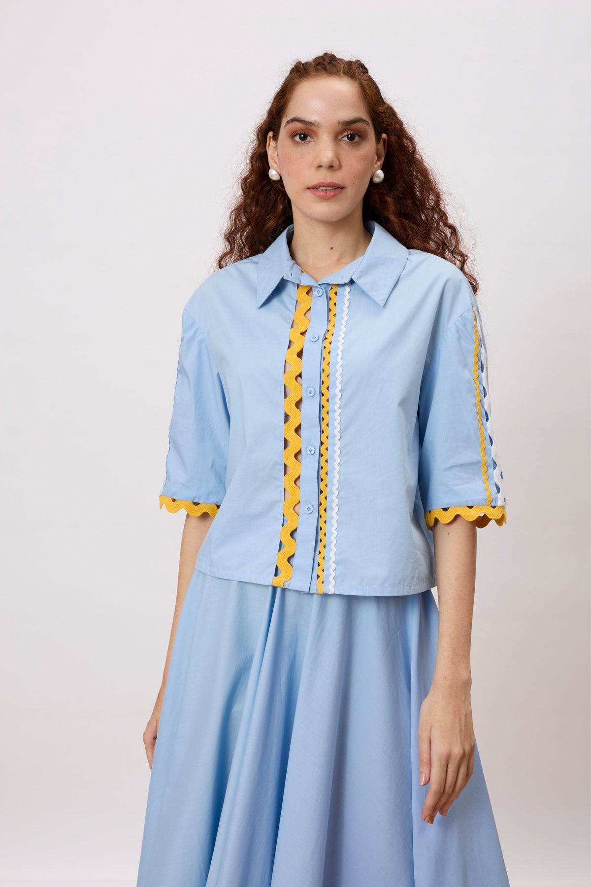 Veresa Dutch Blue Crop Shirt