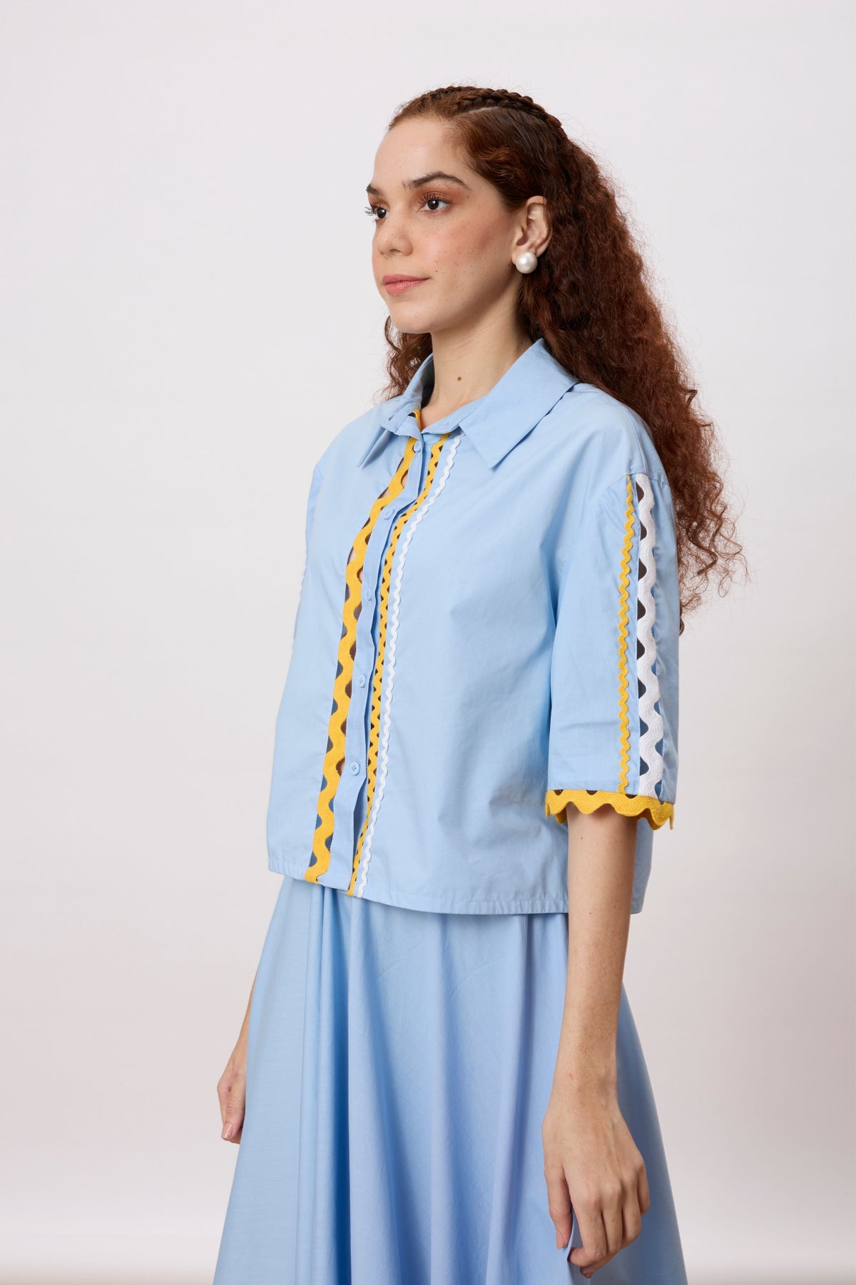 Veresa Dutch Blue Crop Shirt