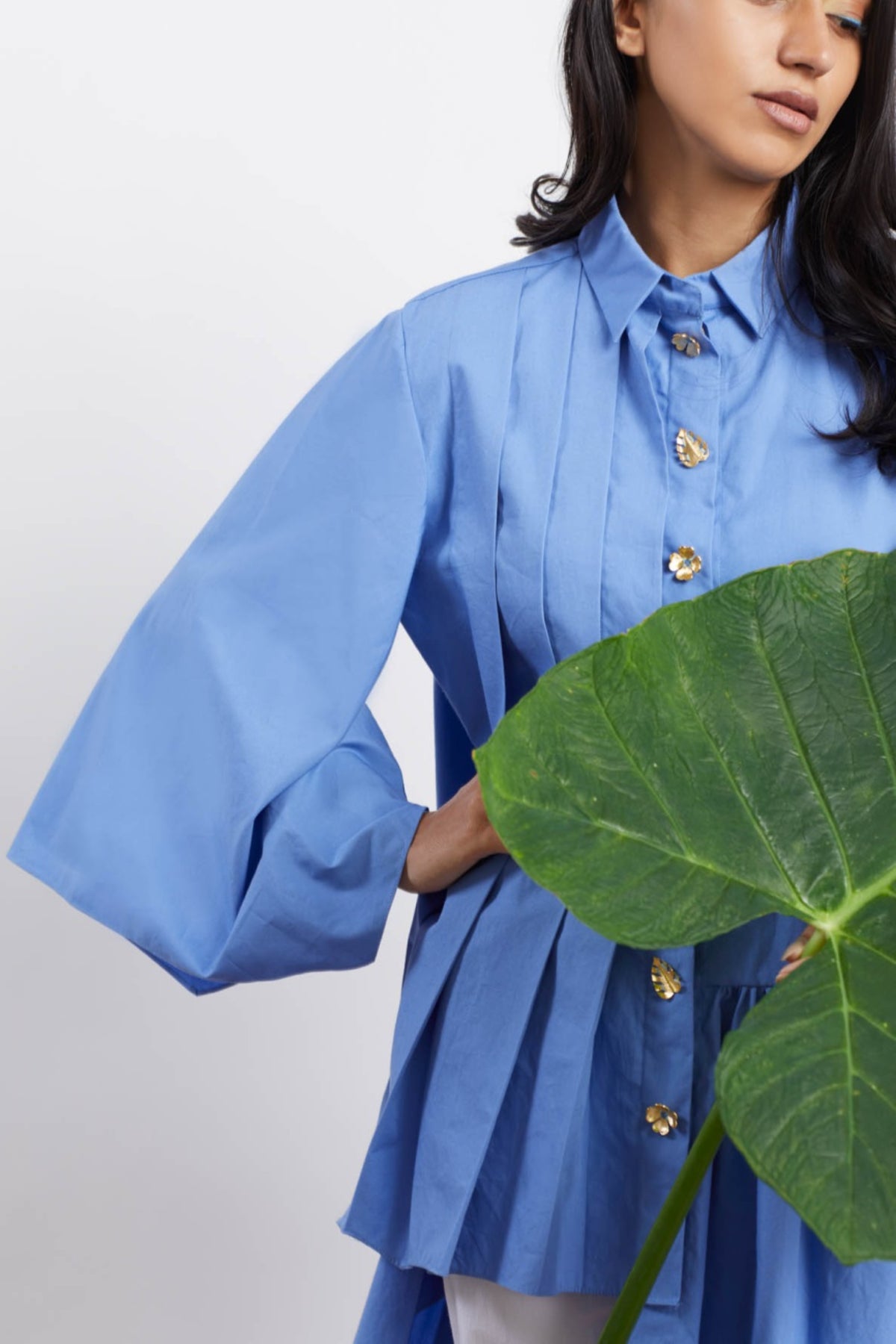 Blue parijat pleat shirt