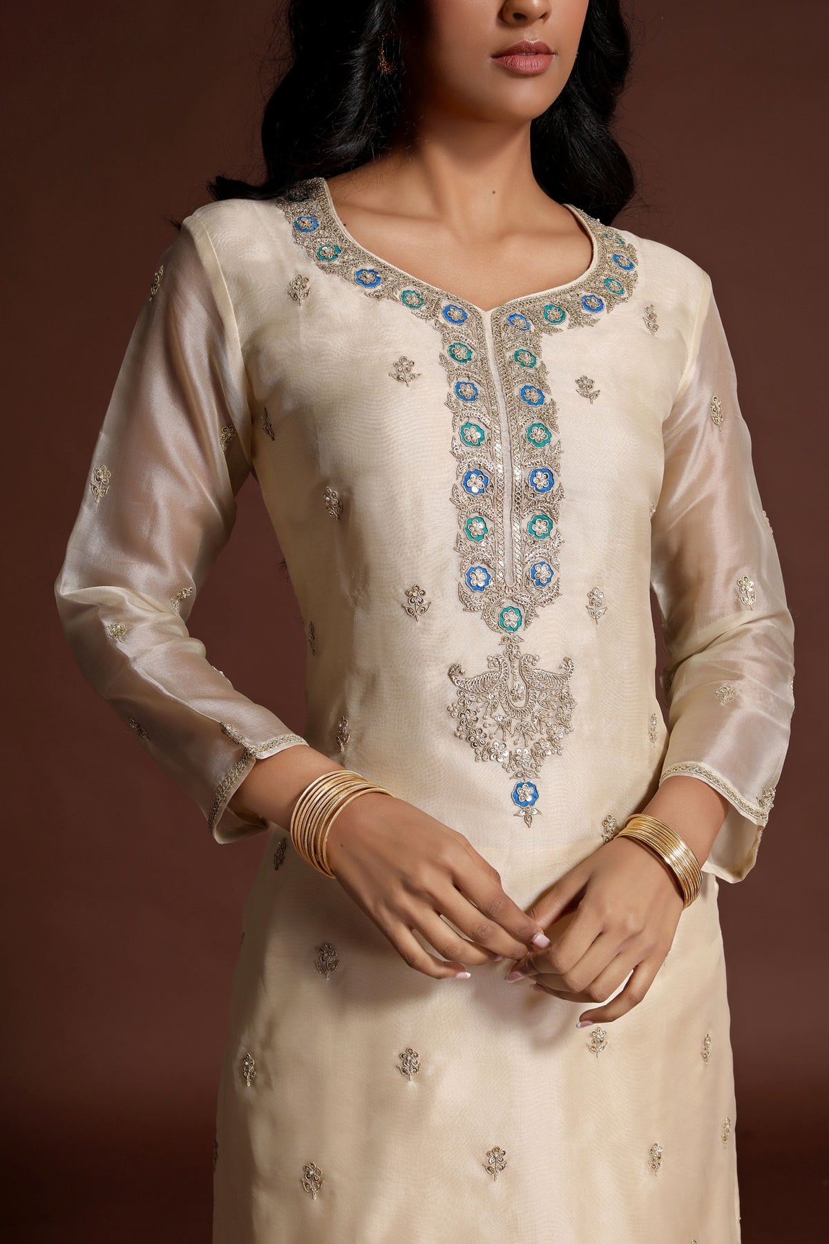 Ivory &amp; leheriya kurta set