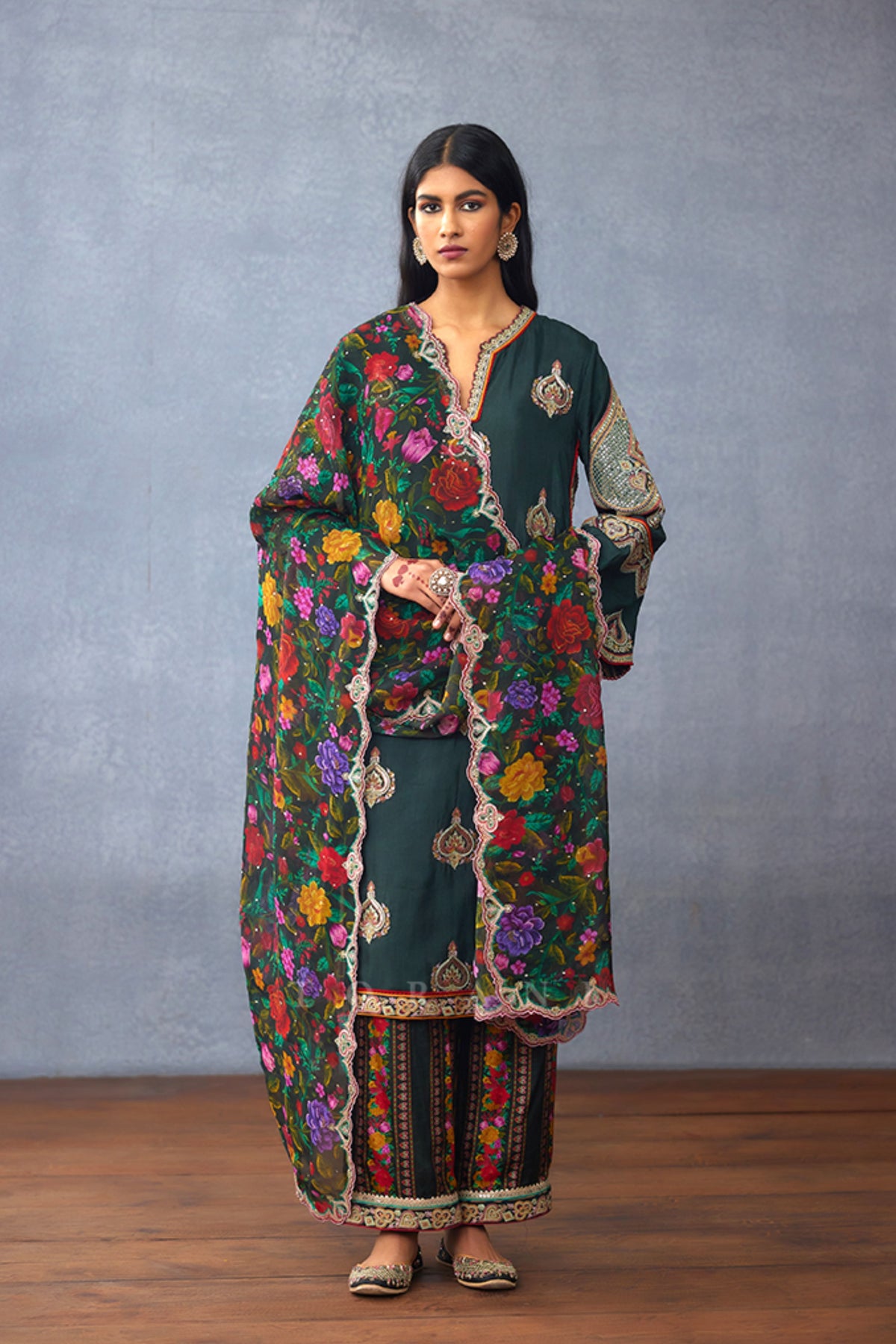 Dil Shaad Maira Kurta Set