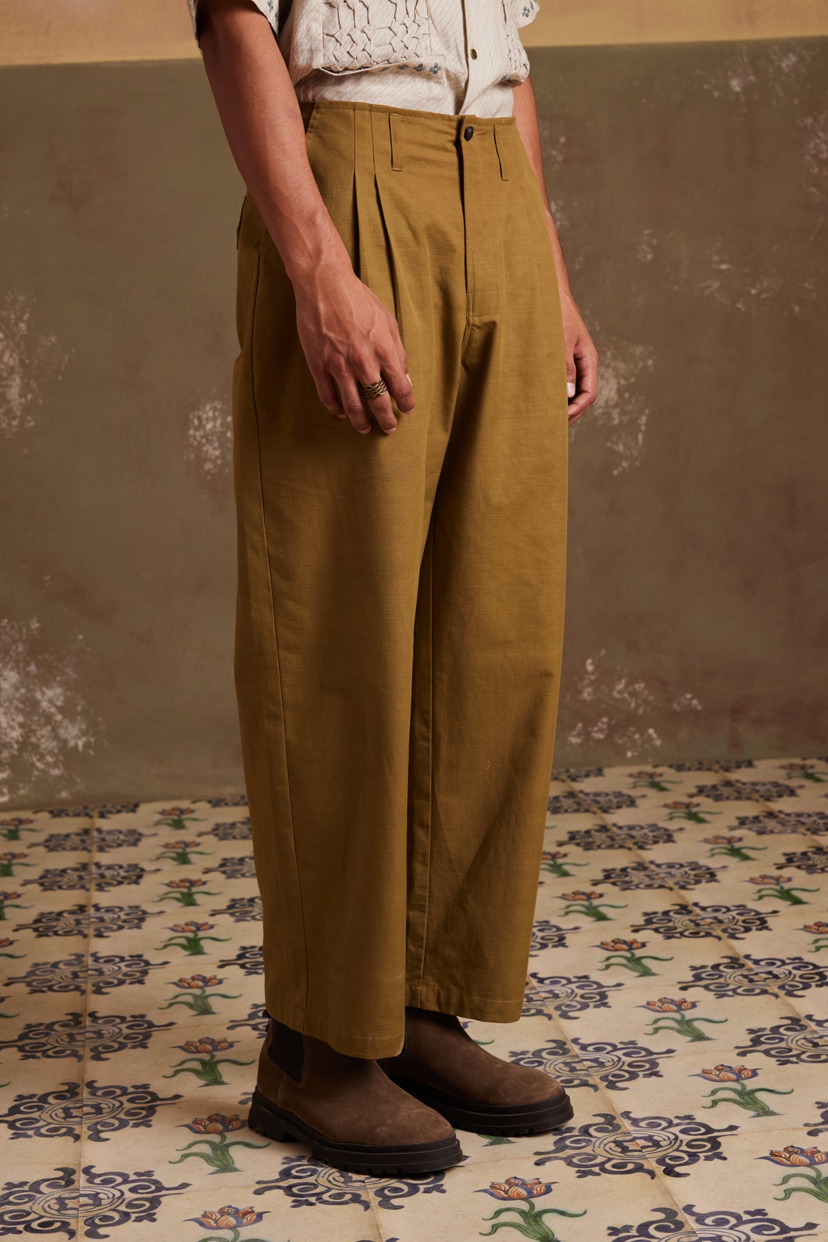 Olive Kahlo Pants