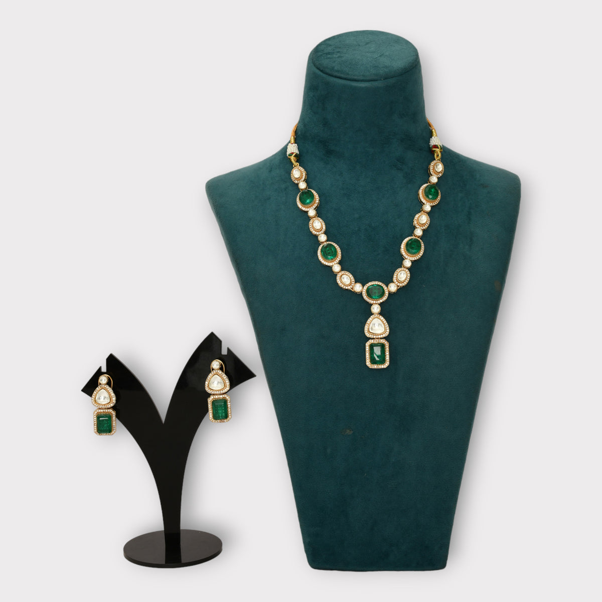 Emerald Stone Necklace Set